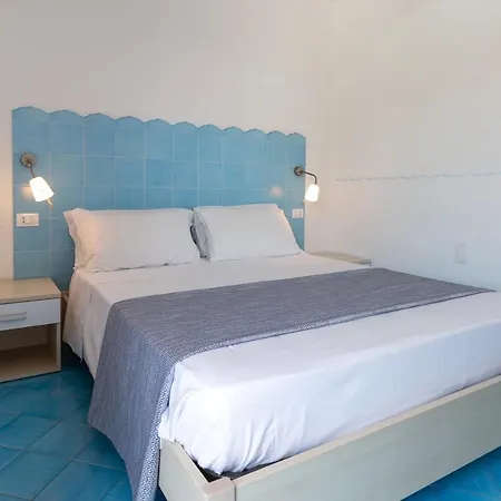 B&B Sperlonga Bed & Breakfast 3*