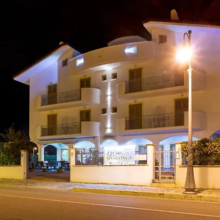 B&B Sperlonga Acomodação com café da manhã 
