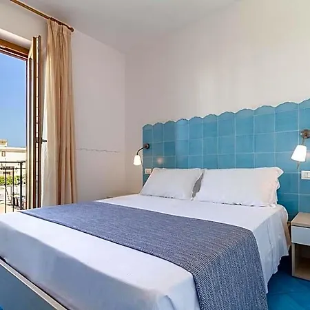 לינה וארוחת בוקר B&B Sperlonga 3*