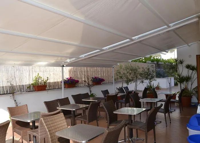 斯佩隆住宿加早餐旅馆 4* 斯佩隆加