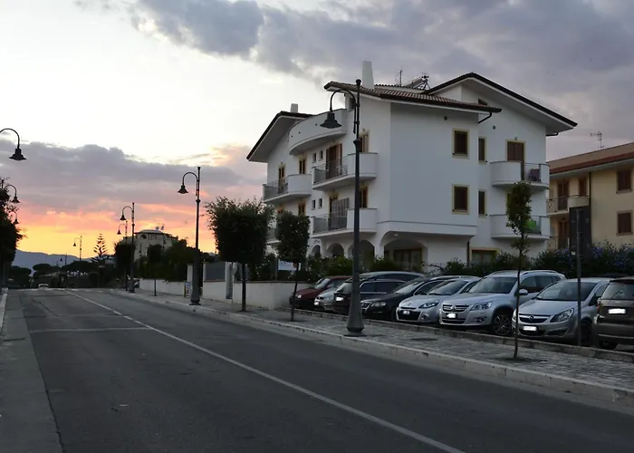 斯佩隆住宿加早餐旅馆 住宿加早餐酒店 4*